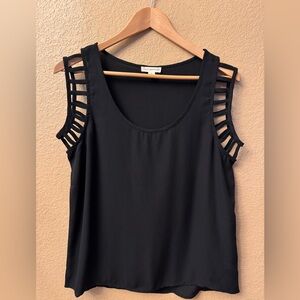 Zenana Outfitters Cutout Tank Black L